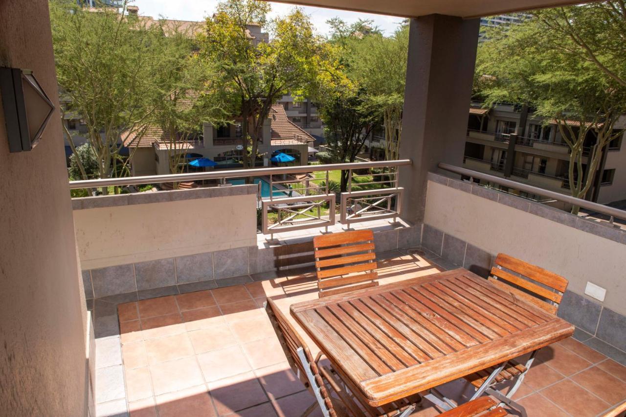 Grayston Exec Apartments 约翰内斯堡 外观 照片