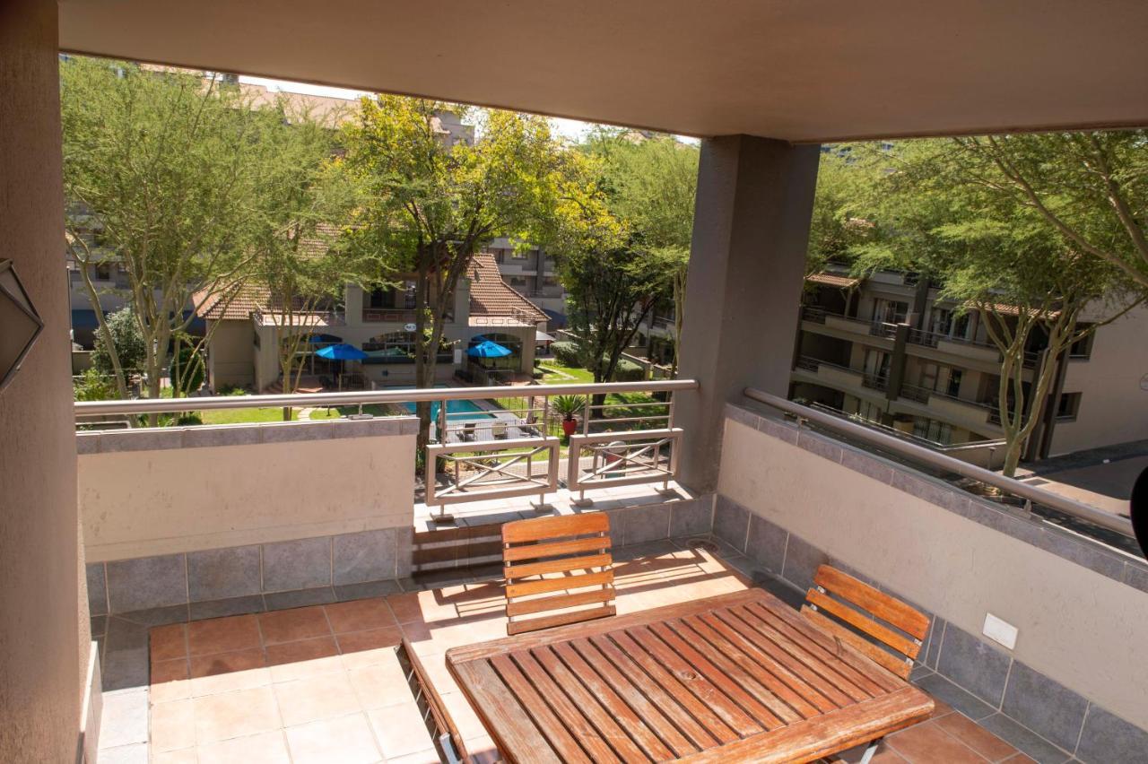 Grayston Exec Apartments 约翰内斯堡 外观 照片